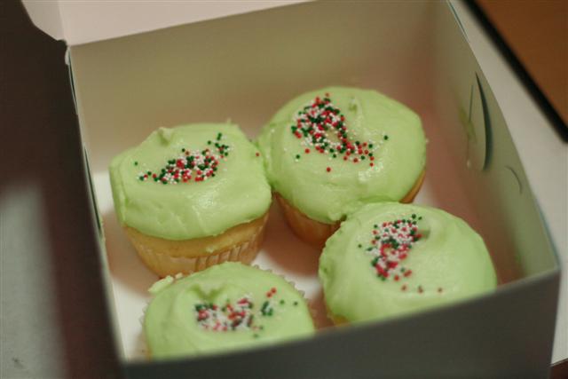 cupcakes by sonja 2.JPG